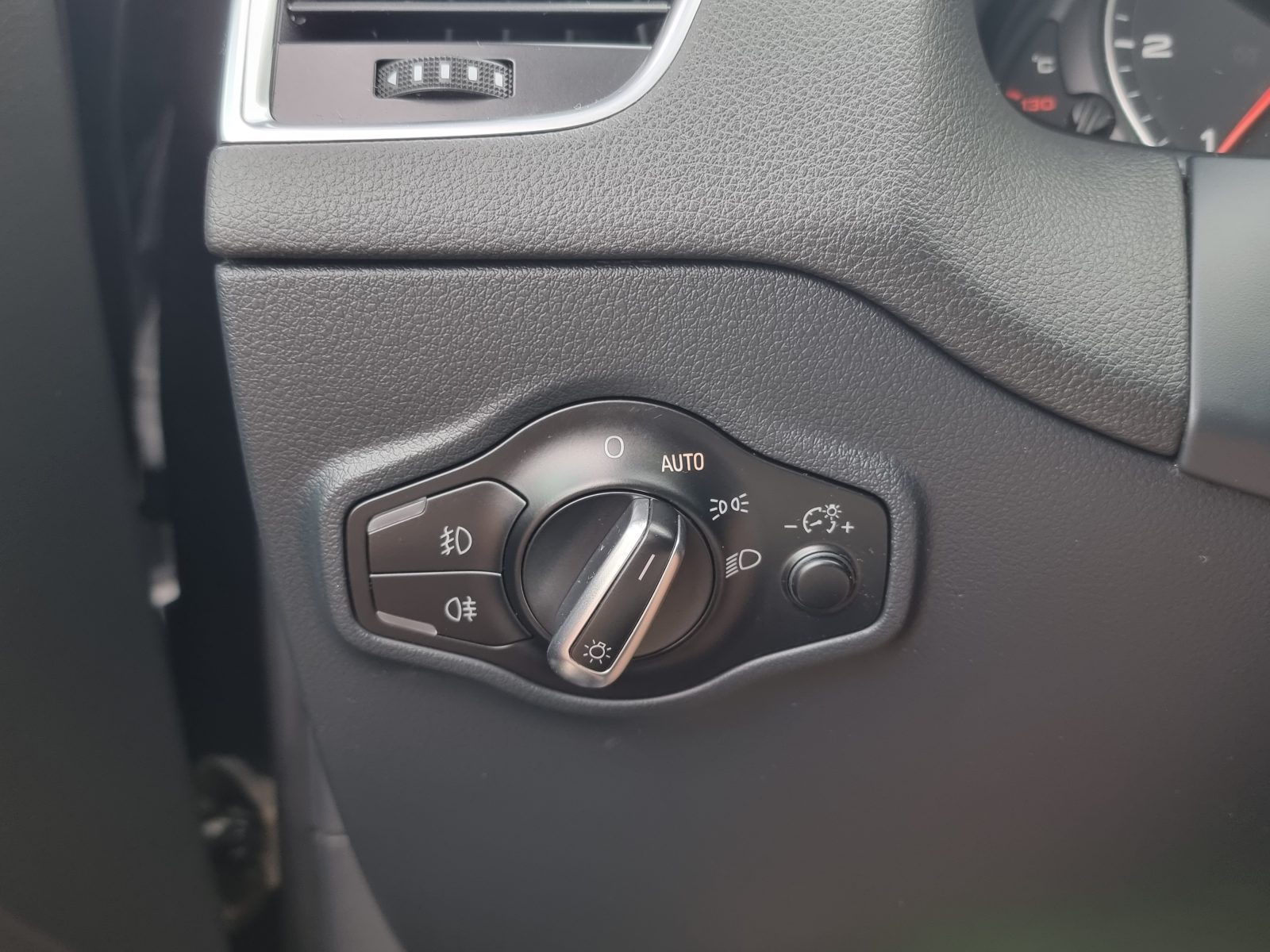 AUDI Q5 S-LINE QUATTRO, 2.0 TDI, 170 CP, AN 2011        RATE-LIVRARE-GARANTIE