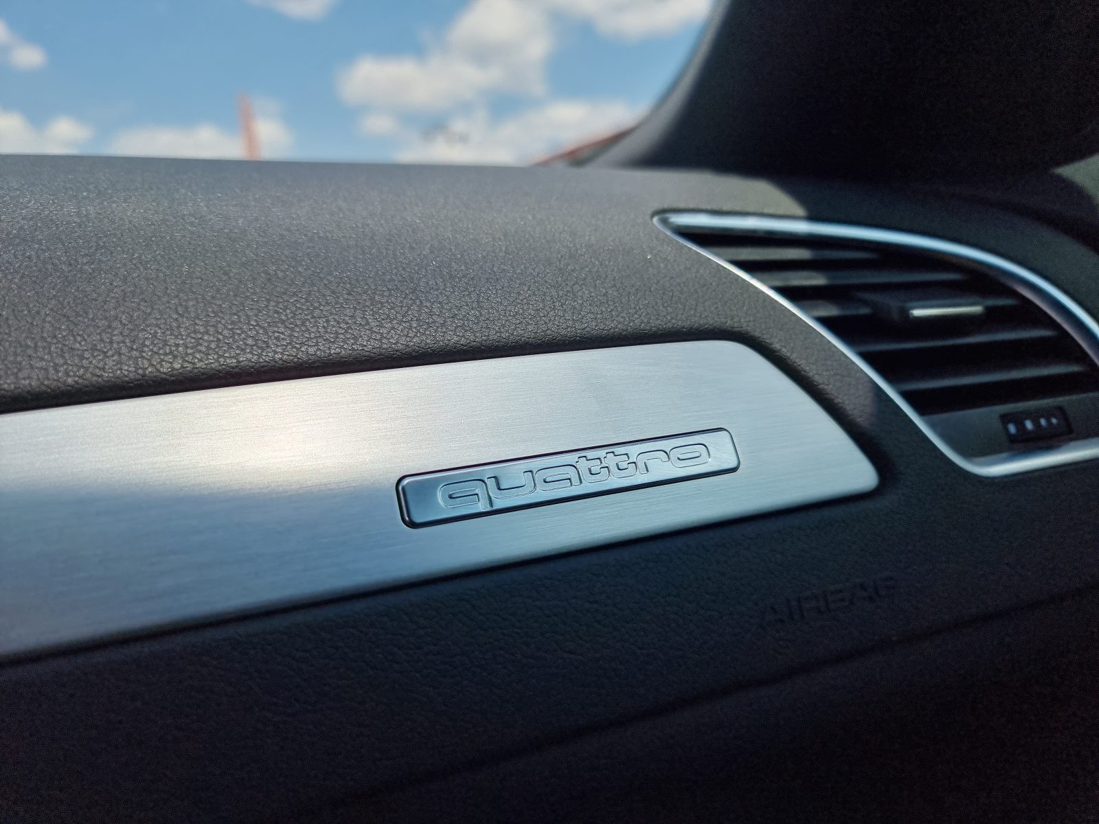 AUDI A4 S-LINE QUATTRO, 2.0 TDI, 170 CP, AN 2010, EURO 5         RATE-LIVRARE-GARANTIE