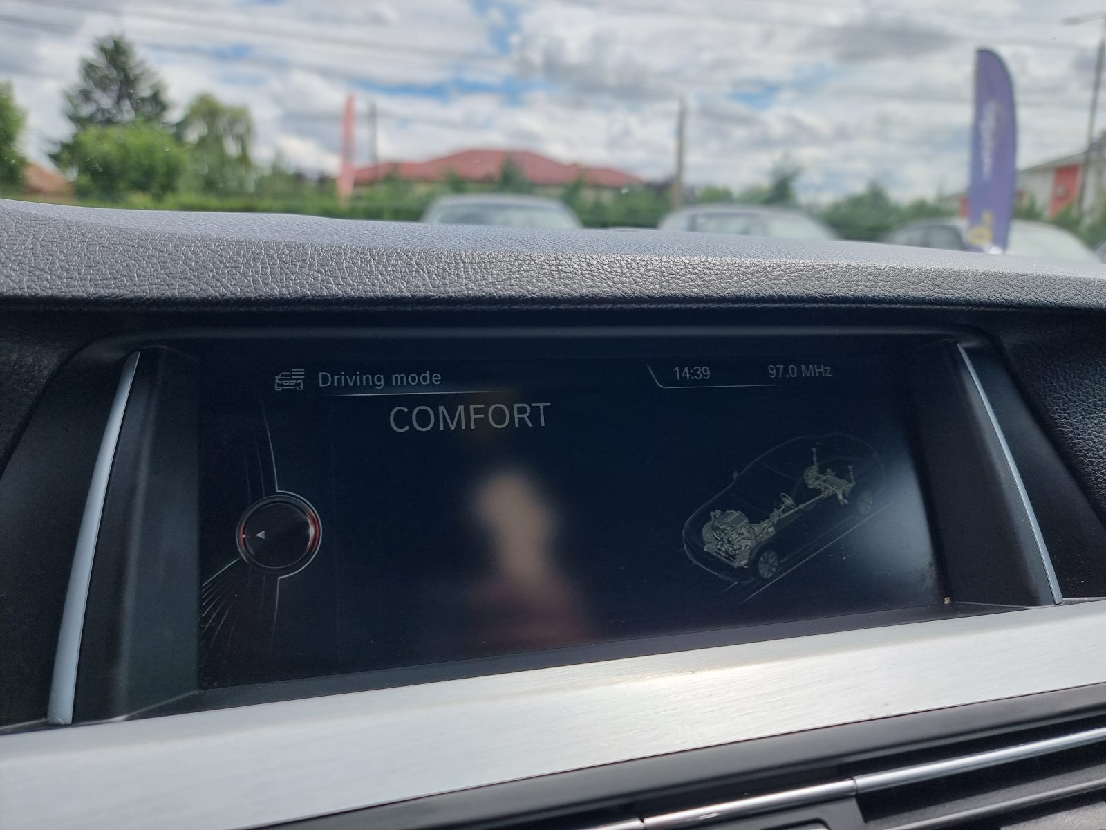 BMW 525D XDRIVE FACELIFT M-PAKET, 2.0 DIESEL, 218 CP, AN 2015, EURO 6           RATE-LIVRARE-GARANTIE