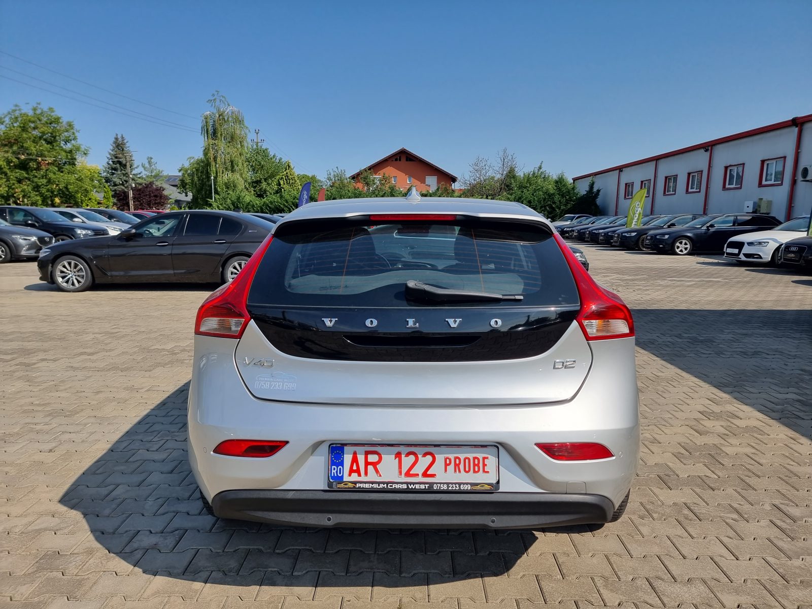 VOLVO V40, 2.0 DIESEL, 120 CP, AN 2017, EURO 6         RATE-LIVRARE-GARANTIE