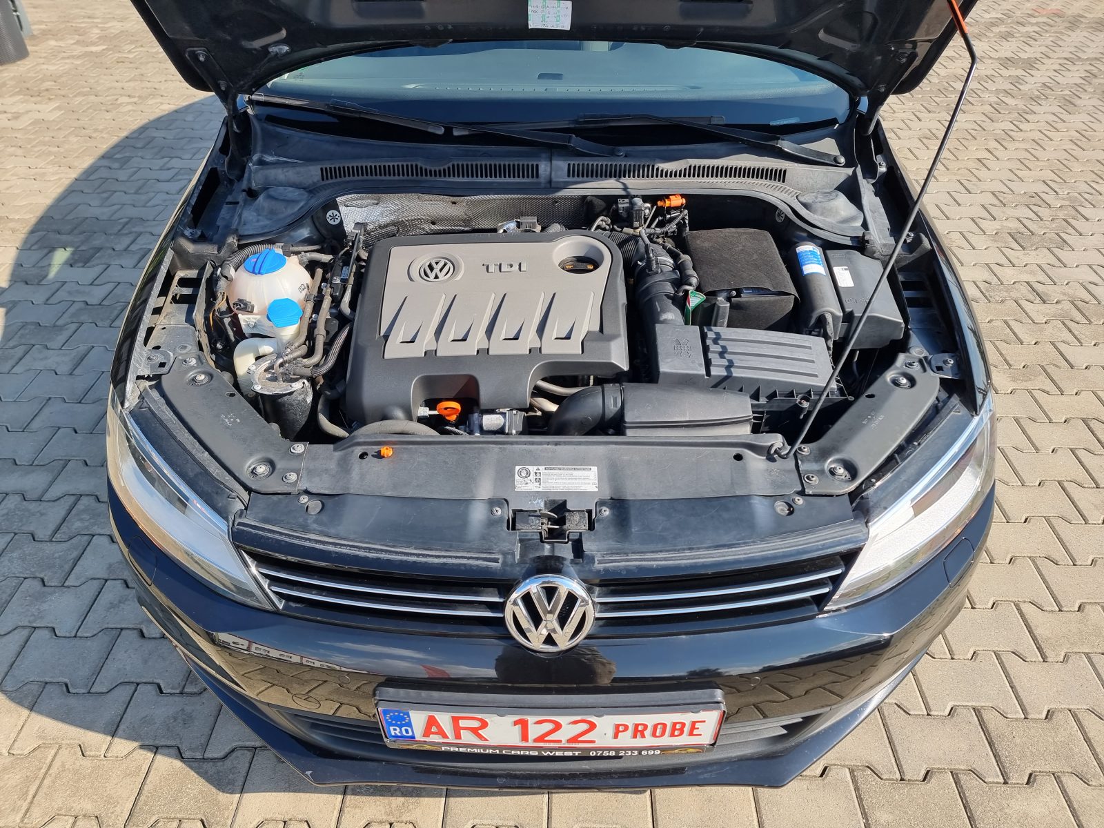 VOLKSWAGEN JETTA, 2.0 TDI, 140 CP, AN 2011, EURO 5     RATE-LIVRARE-GARANTIE