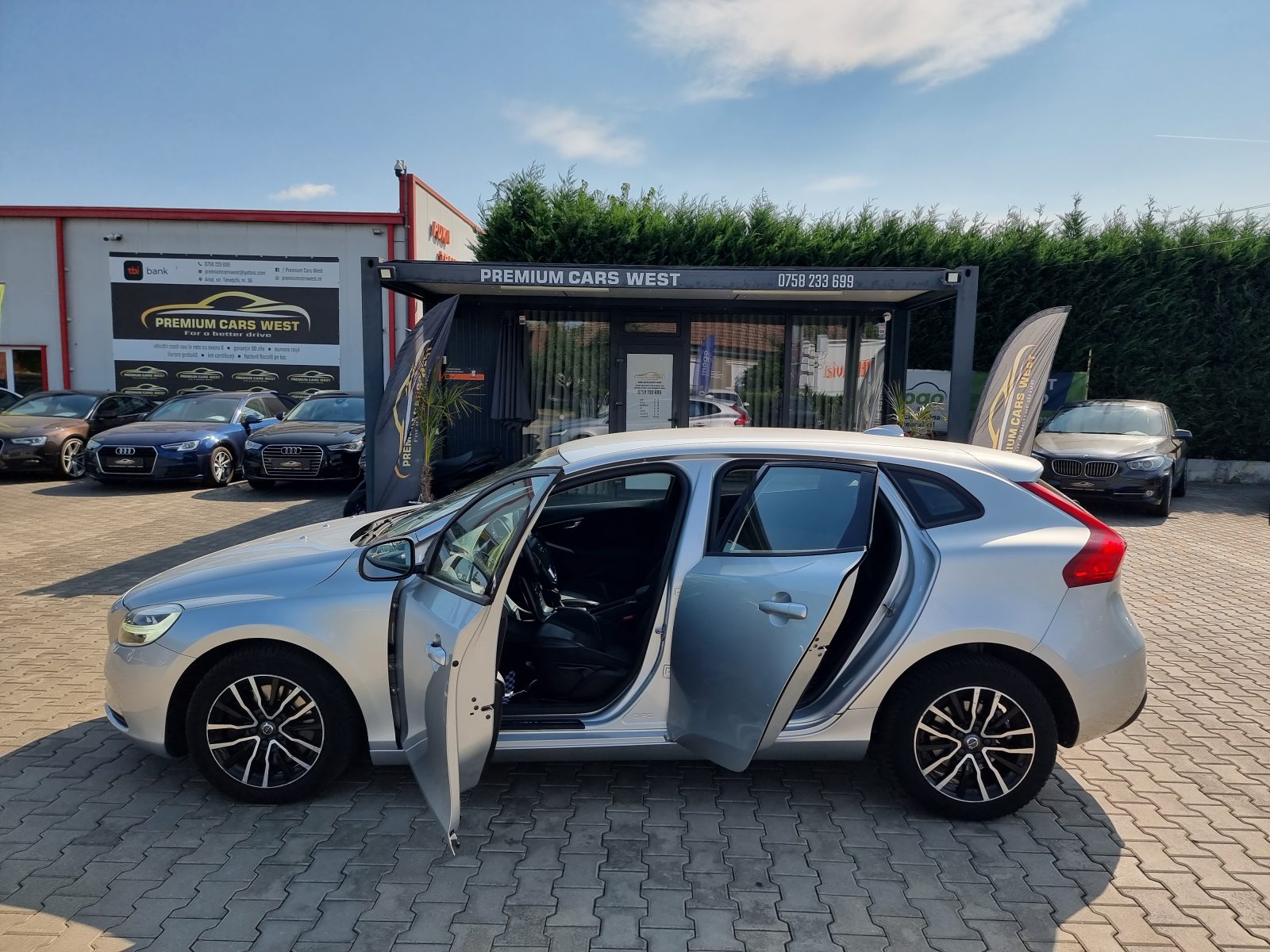 VOLVO V40, 2.0 DIESEL, 120 CP, AN 2017, EURO 6         RATE-LIVRARE-GARANTIE
