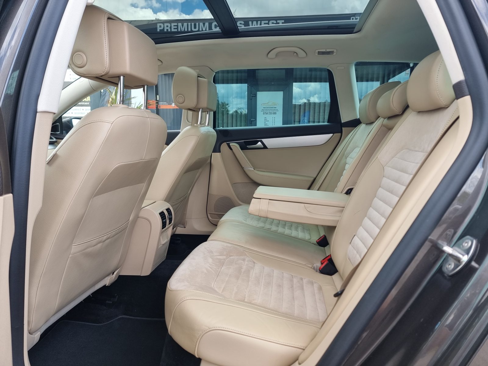 VOLKSWAGEN PASSAT 4MOTION 4X4, 2.0 TDI, 170 CP, AN 2012, EURO 5           RATE-LIVRARE-GARANTIE