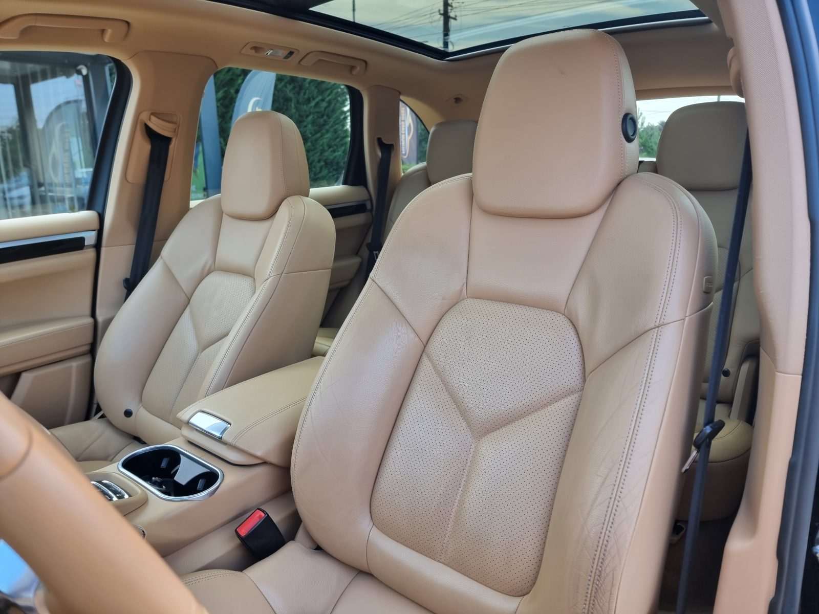 PORSCHE CAYENNE, 3.0 DIESEL, 239 CP, AN 2011, EURO 5       RATE-LIVRARE-GARANTIE