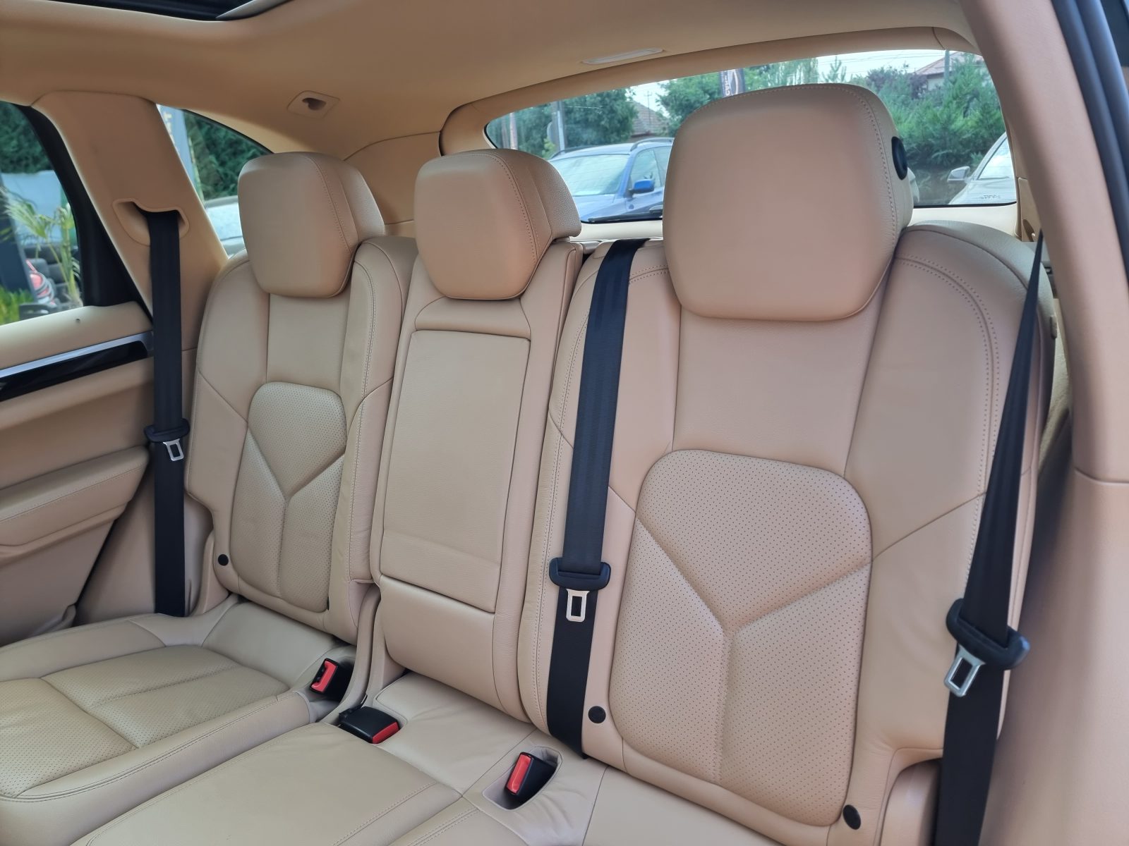 PORSCHE CAYENNE, 3.0 DIESEL, 239 CP, AN 2011, EURO 5       RATE-LIVRARE-GARANTIE