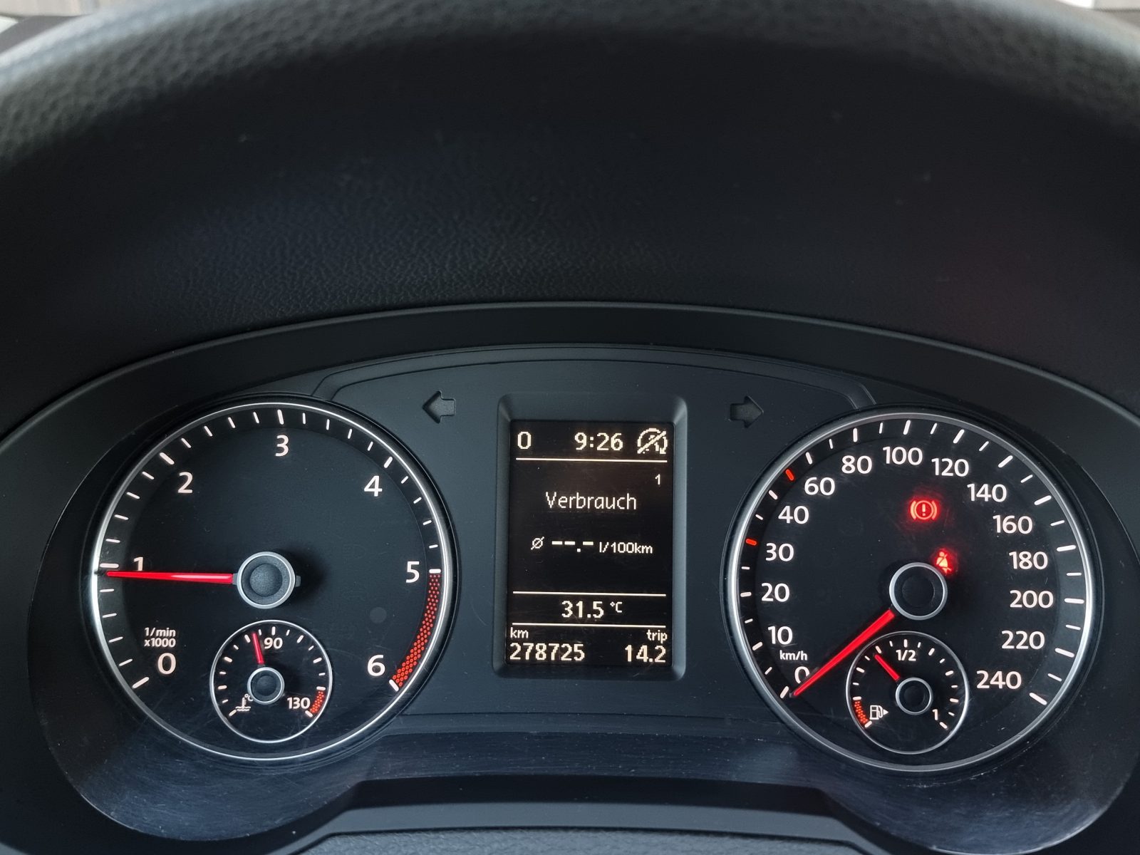 VOLKSWAGEN SHARAN, 7 LOCURI, 2.0 TDI, 140 CP, AN 2011, EURO 5        RATE-LIVRARE-GARANTIE