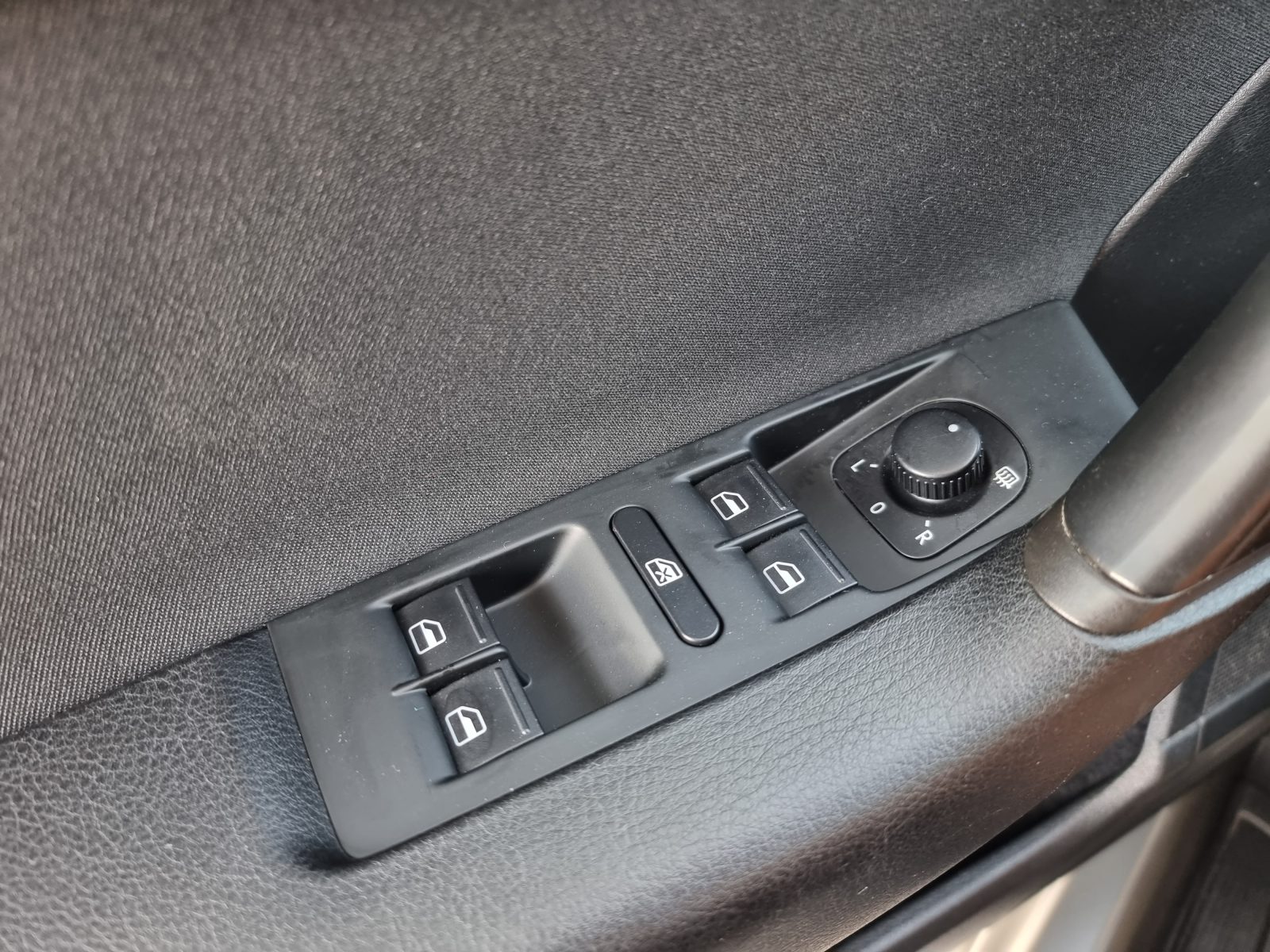 VOLKSWAGEN PASSAT, 2.0 TDI, 140 CP, AN 2011, EURO 5        RATE-LIVRARE-GARANTIE