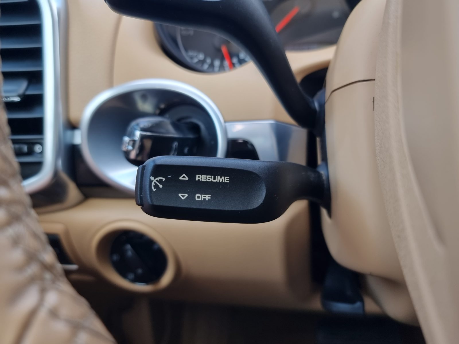 PORSCHE CAYENNE, 3.0 DIESEL, 239 CP, AN 2011, EURO 5       RATE-LIVRARE-GARANTIE