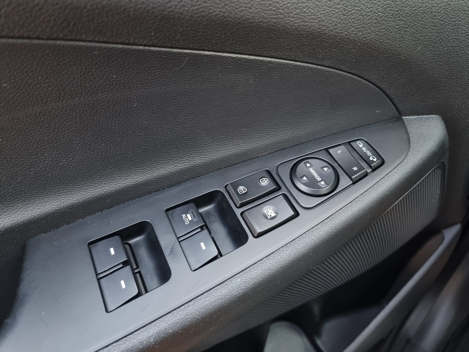 HYUNDAI TUCSON, 2.0 DIESEL, 136 CP, AN 2016, EURO 6         RATE-LIVRARE-GARANTIE