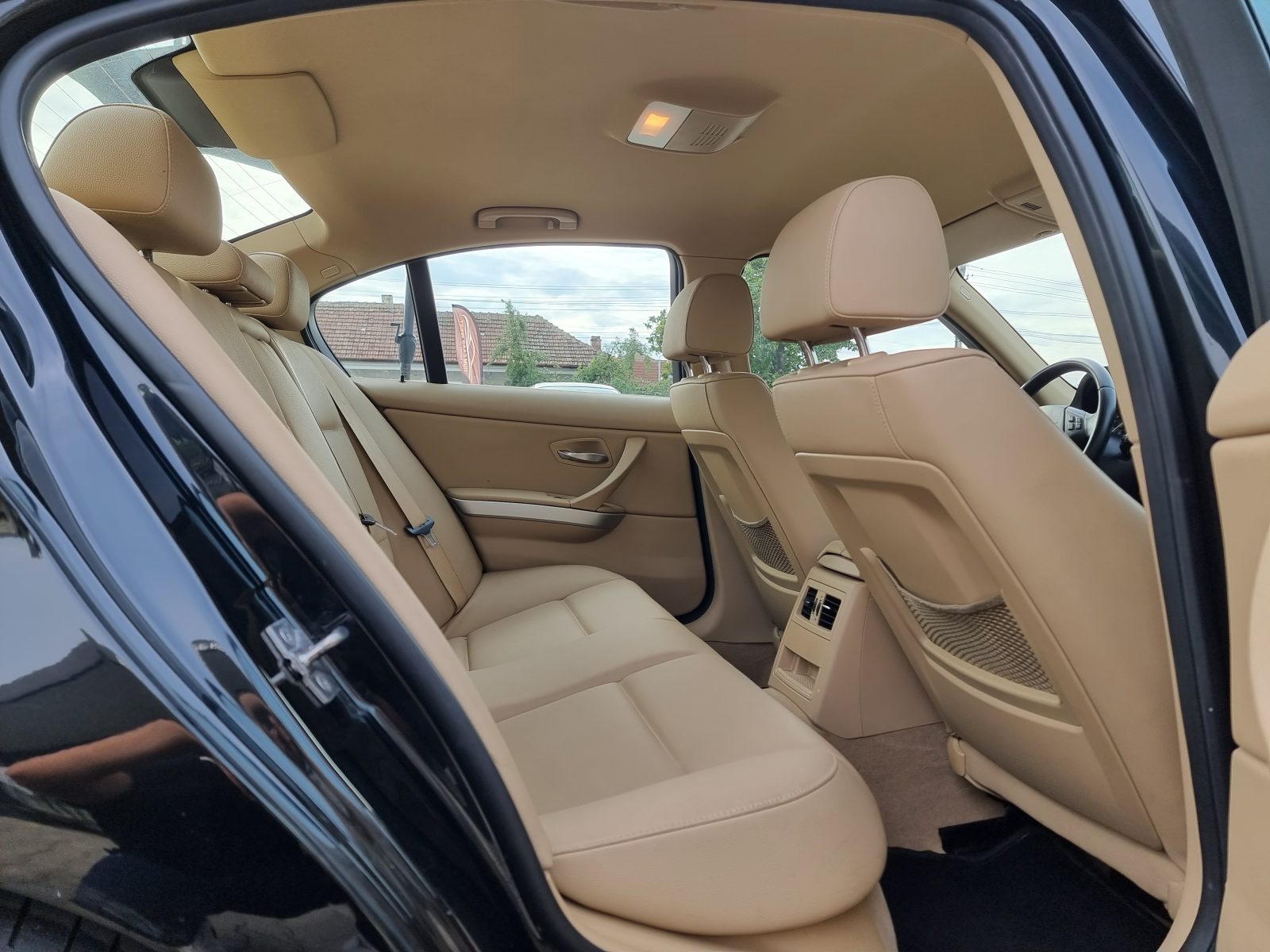 BMW SERIA 3, 2.0 DIESEL, 143 CP, AN 2010, EURO 5         RATE-LIVRARE-GARANTIE