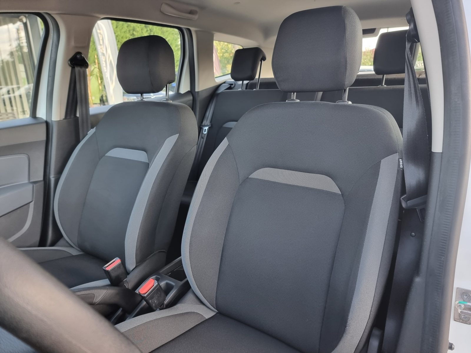 DACIA DUSTER, 1.6 BENZINA, 114 CP, AN 2019, EURO 6        RATE-LIVRARE-GARANTIE