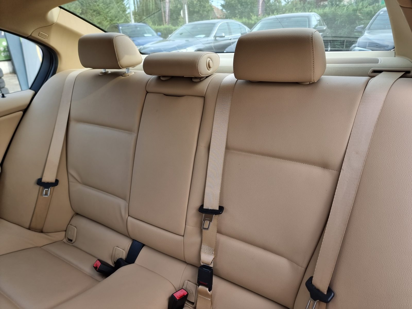 BMW SERIA 3, 2.0 DIESEL, 143 CP, AN 2010, EURO 5         RATE-LIVRARE-GARANTIE