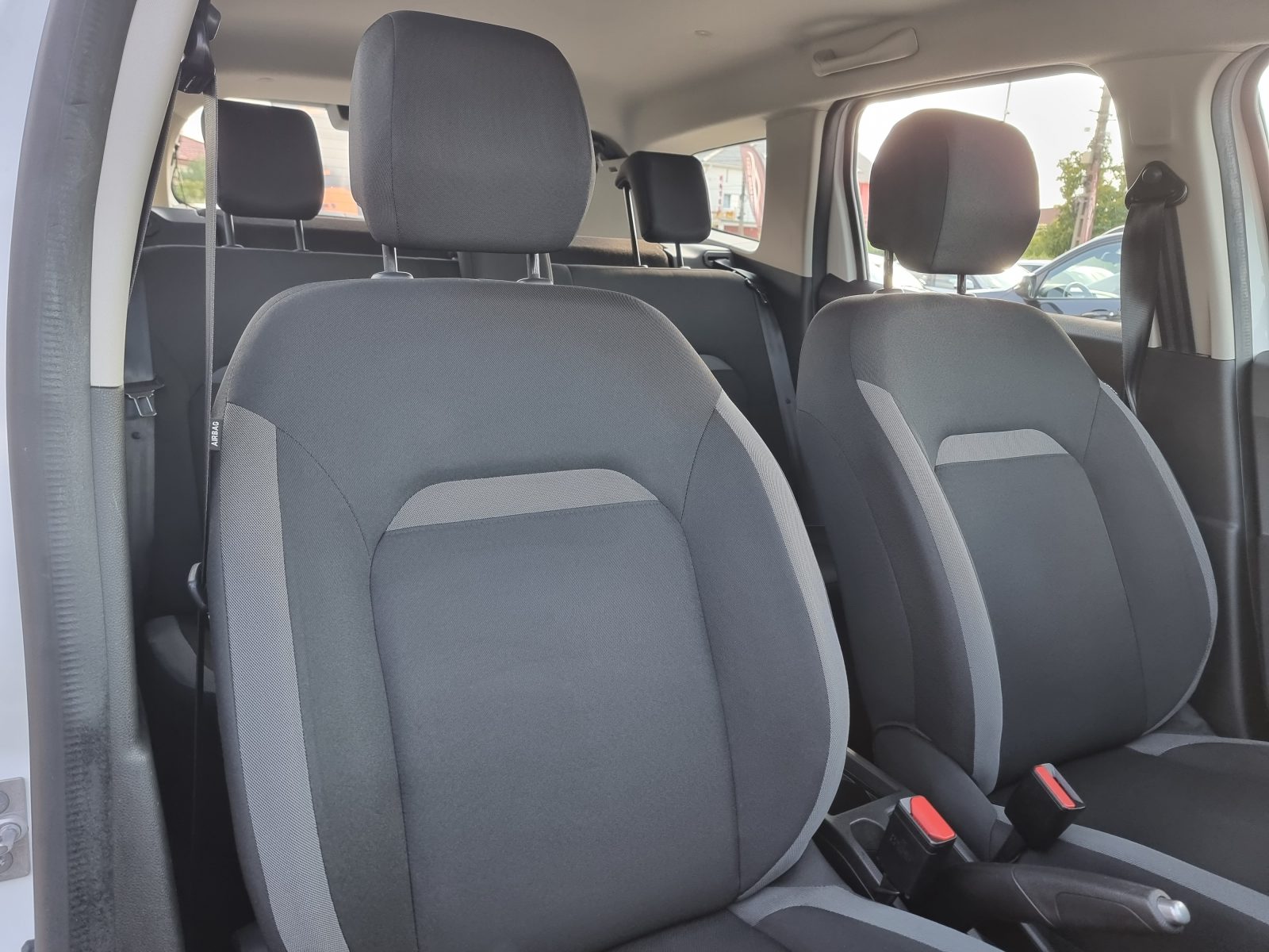 DACIA DUSTER, 1.6 BENZINA, 114 CP, AN 2019, EURO 6        RATE-LIVRARE-GARANTIE