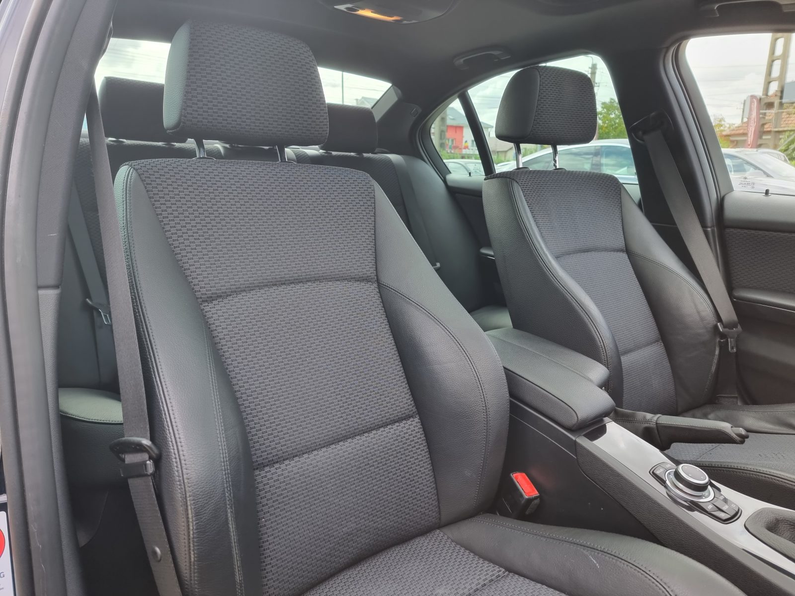 BMW SERIA 3, 2.0 DIESEL, 143 CP, AN 2010, EURO 5         REVIZIE EFECTUATA ( DISTRIBUTIE + ULEI + FILTRE )      RATE-LIVRARE-GARANTIE