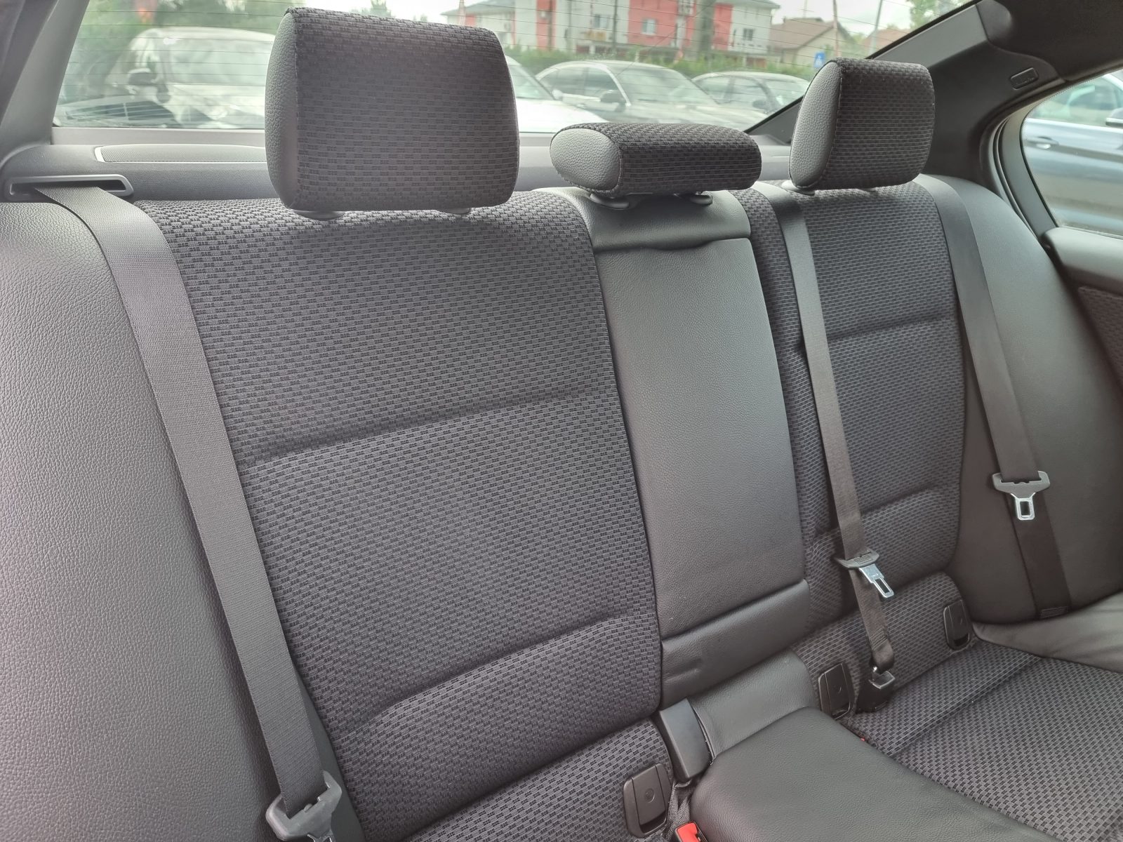 BMW SERIA 3, 2.0 DIESEL, 143 CP, AN 2010, EURO 5         REVIZIE EFECTUATA ( DISTRIBUTIE + ULEI + FILTRE )      RATE-LIVRARE-GARANTIE