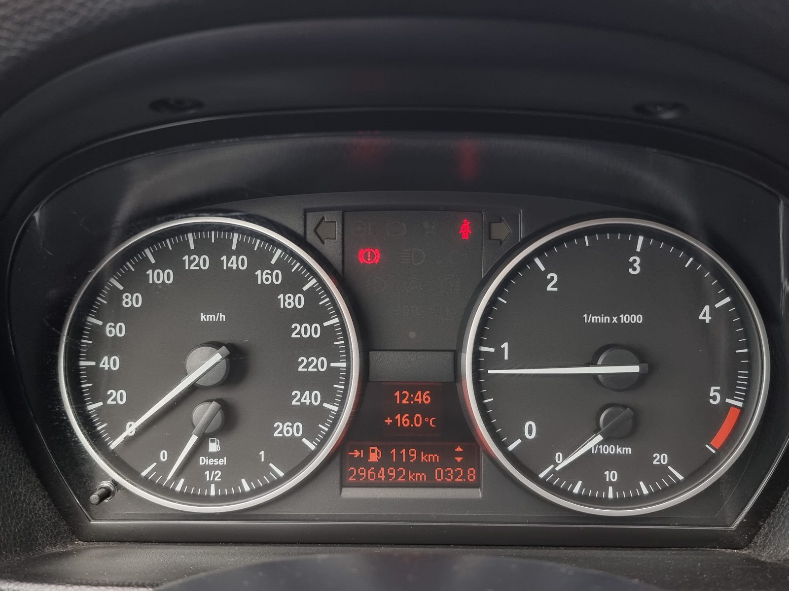 BMW SERIA 3, 2.0 DIESEL, 143 CP, AN 2010, EURO 5         REVIZIE EFECTUATA ( DISTRIBUTIE + ULEI + FILTRE )      RATE-LIVRARE-GARANTIE