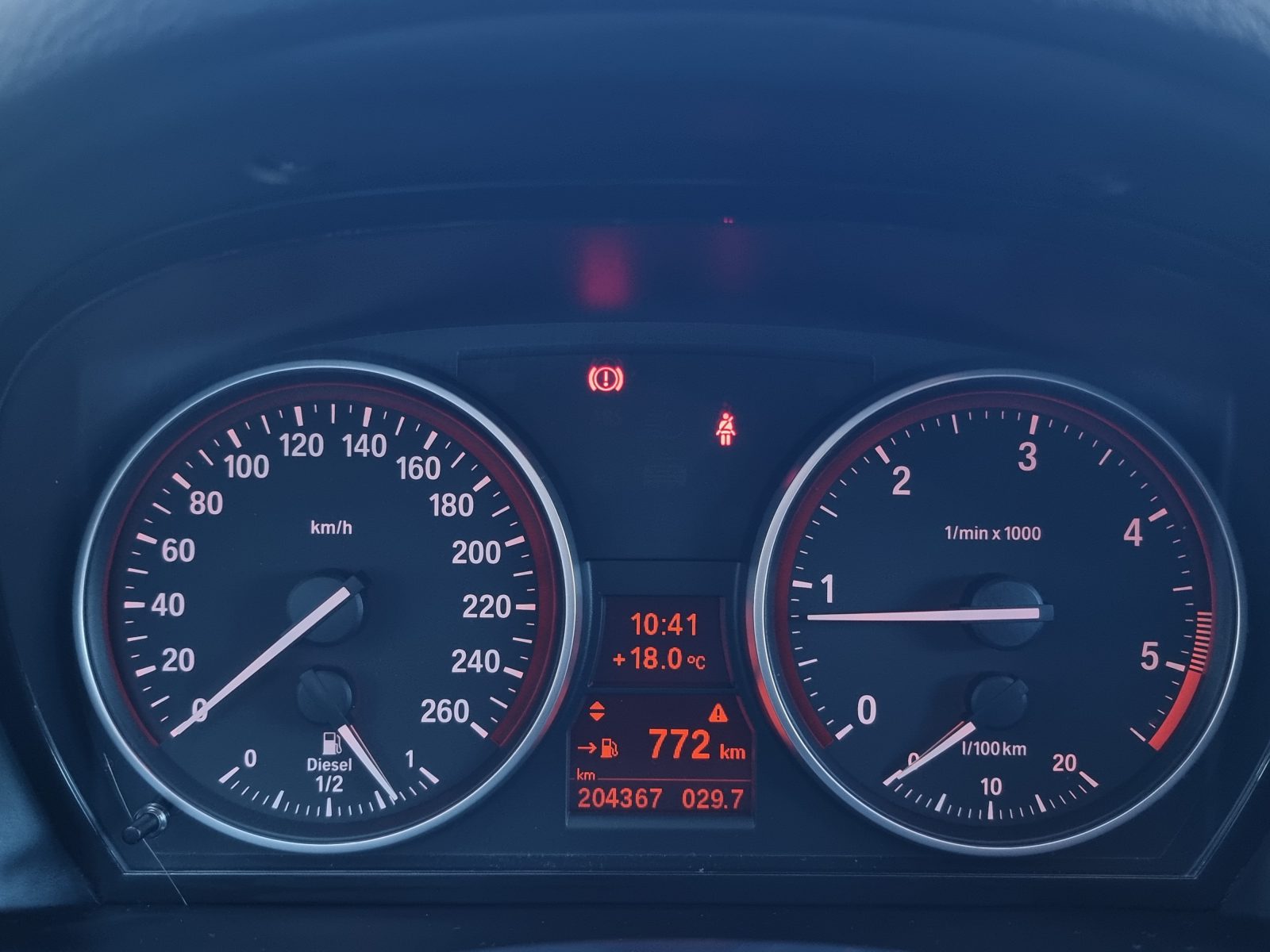 BMW X1, 2.0 DIESEL, 143 CP, AN 2014, EURO 5      REVIZIE EFECTUATA ( DISTRIBUTIE + ULEI + FILTRE )        RATE-LIVRARE-GARANTIE