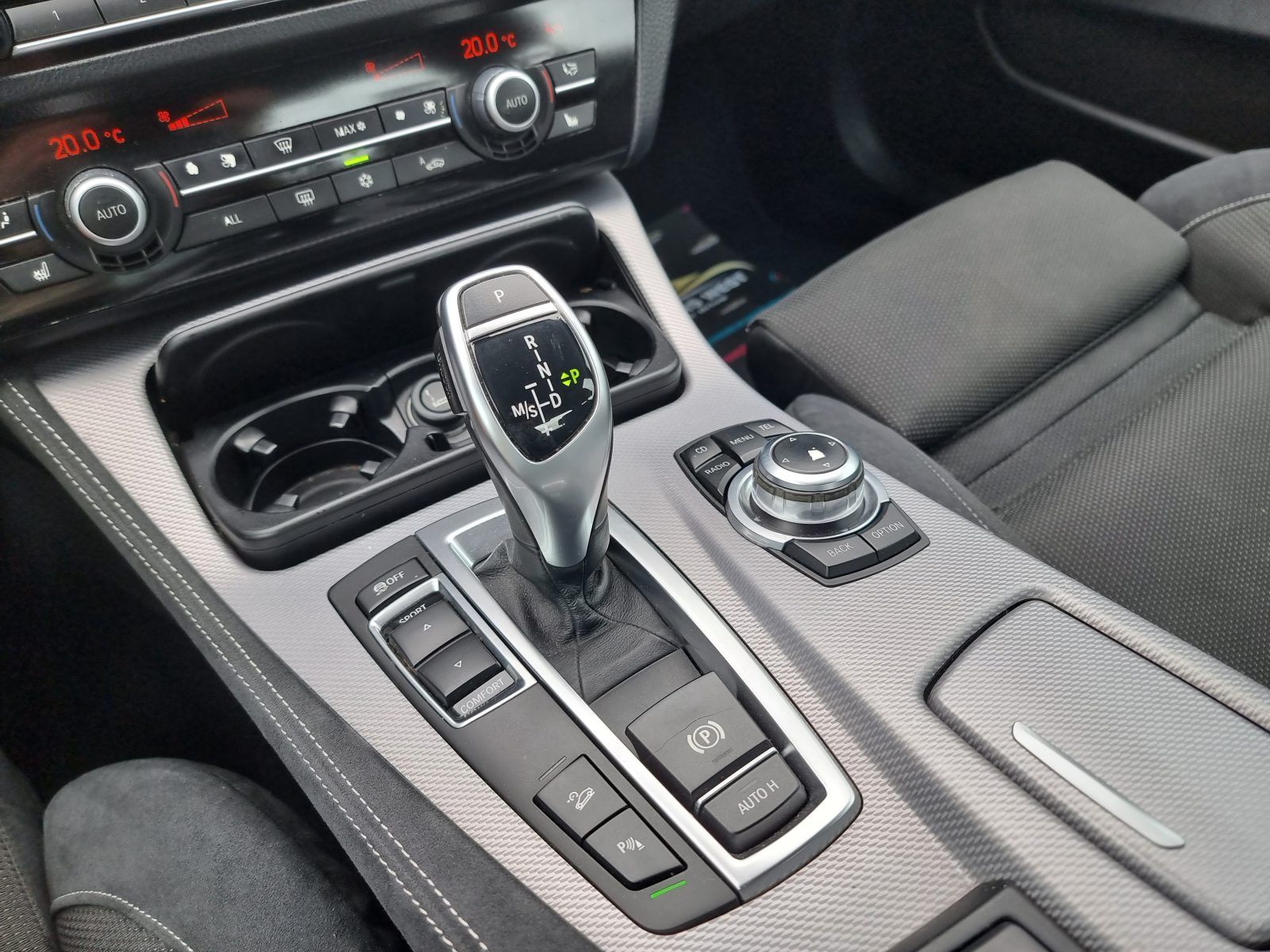 BMW 525D XDRIVE M-PAKET, 2.0 DIESEL, 218 CP, AN 2012, EURO 5    REVIZIE EFECTUATA ( DISTRIBUTIE + ULEI + ULEI CUTIE+ ULEI GRUP + FILTRE )         RATE-LIVRARE-GARANTIE