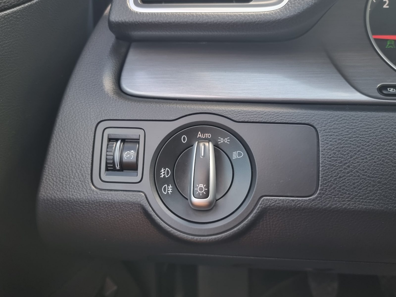 VOLKSWAGEN PASSAT 4X4, 2.0 TDI, 140 CP, AN 2013, EURO 5           RATE-LIVRARE-GARANTIE