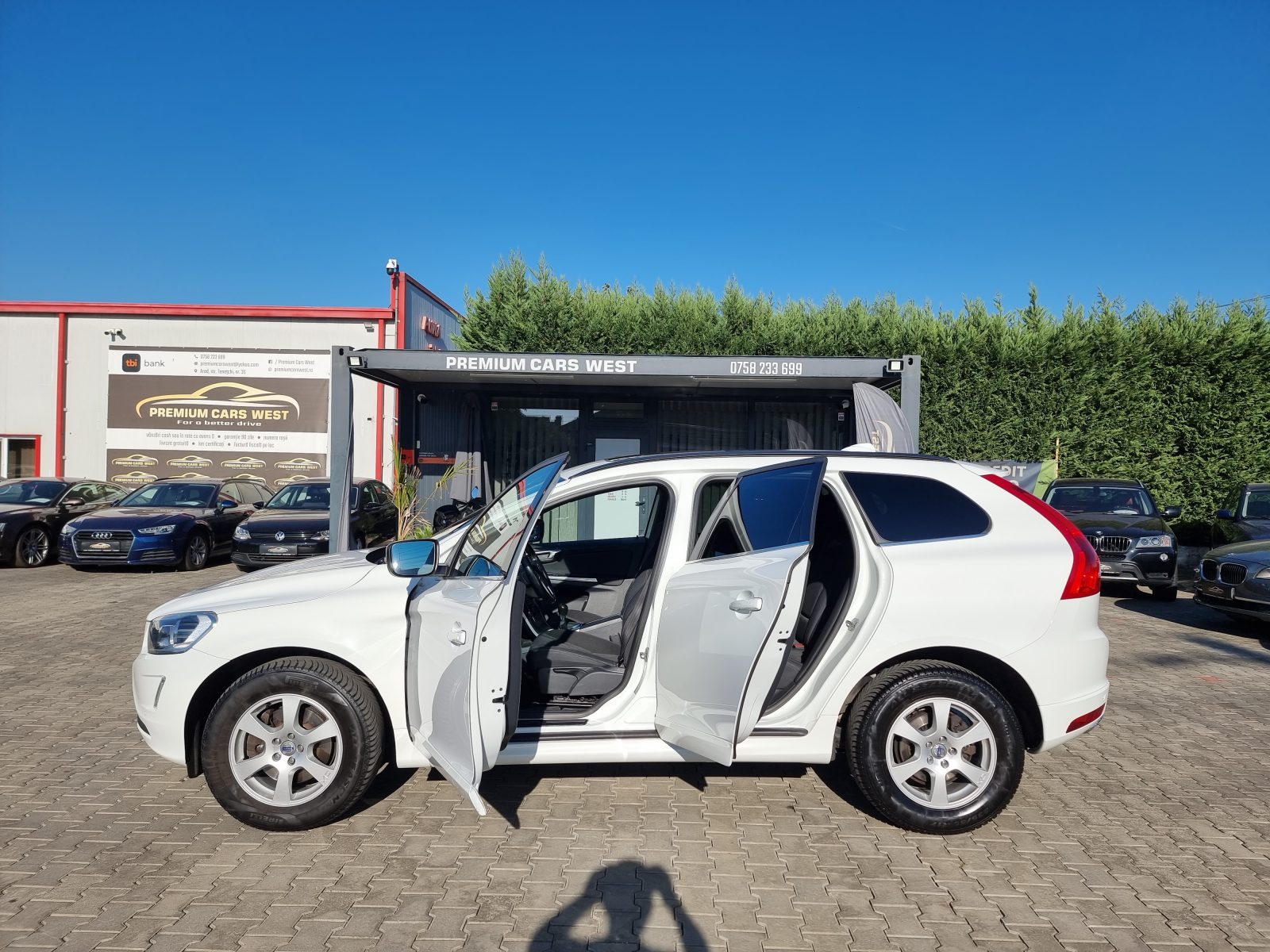 VOLVO XC60 4X4, 2.4 DIESEL, 163 CP, AN 2013, EURO 5        RATE-LIVRARE-GARANTIE