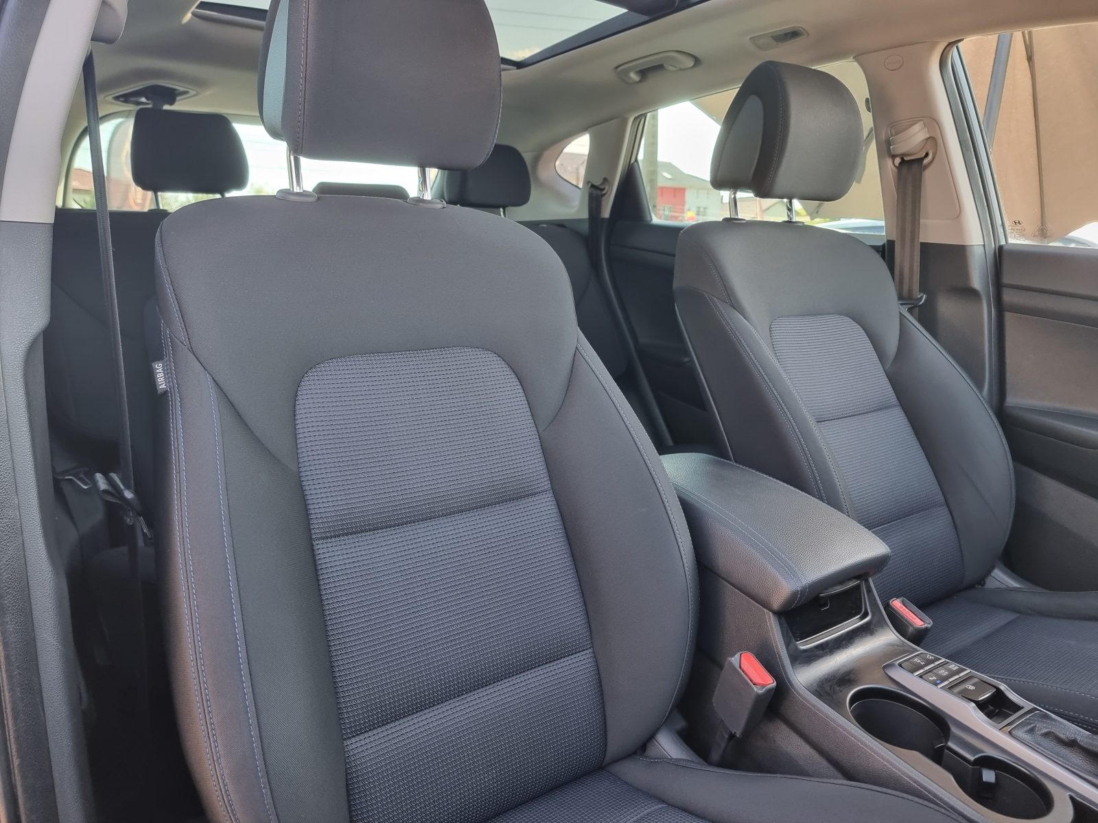 HYUNDAI TUCSON 4X4, 2.0 DIESEL, 185 CP, AN 2016, EURO 6        RATE-LIVRARE-GARANTIE