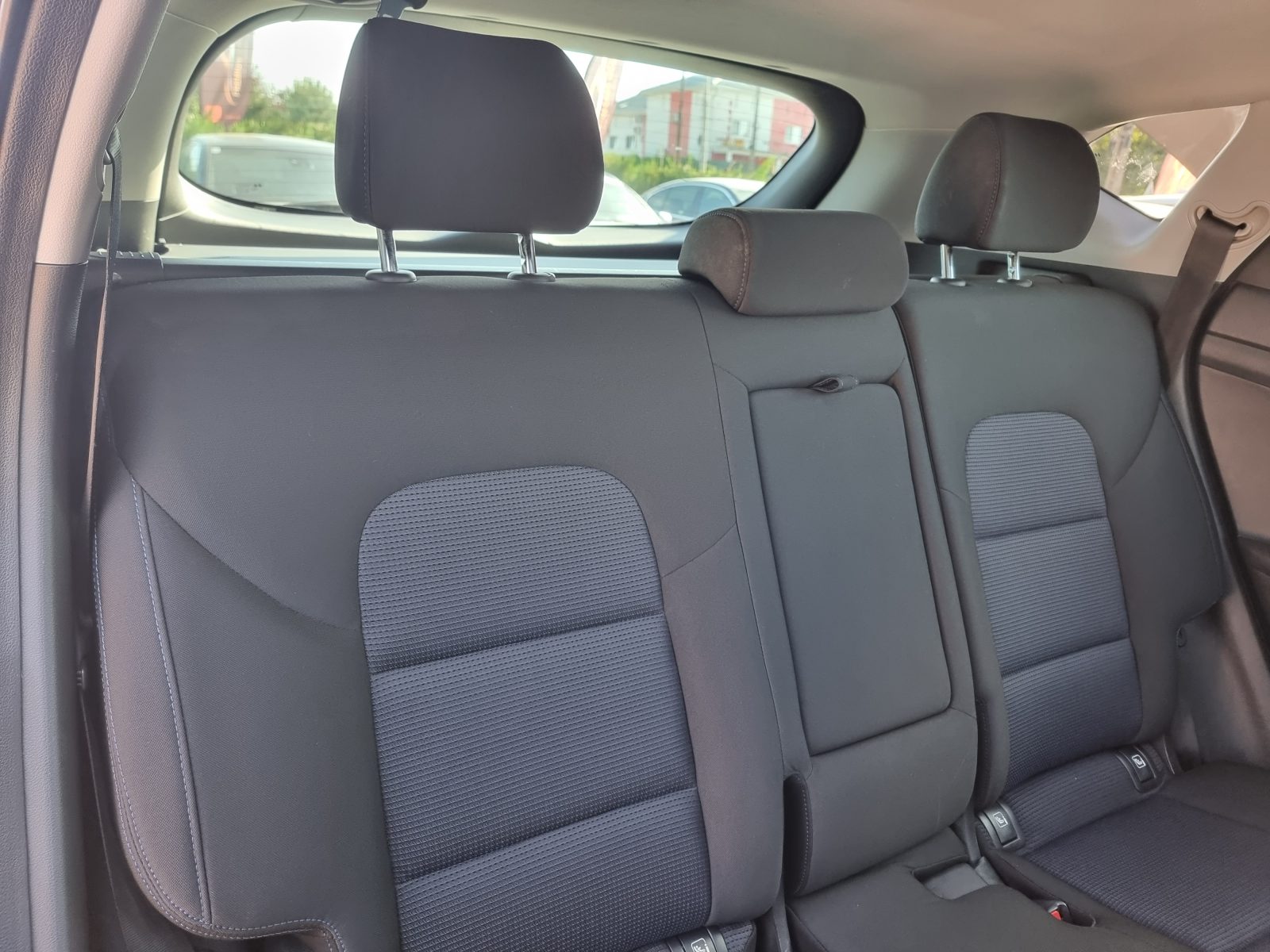 HYUNDAI TUCSON 4X4, 2.0 DIESEL, 185 CP, AN 2016, EURO 6        RATE-LIVRARE-GARANTIE